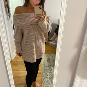 Pretty pale pink off the shoulder TOBI sweater!